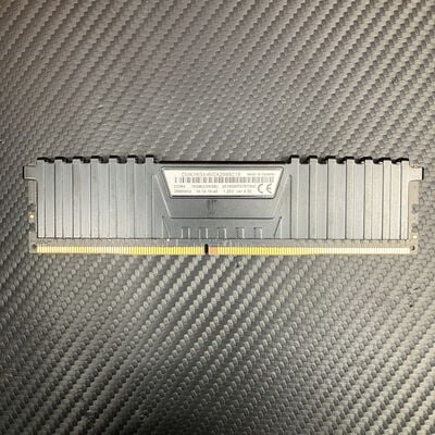 【富士青葉店】中古  CORSAIR VENGEANCE LPX 8GB (PC4-21300 DDR4-2666) 5070001740 