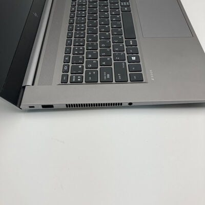 【なんば店】中古  HP Zbook Studio 15.6 G8 (i7 11850H/32GB/SSD1TB/15.6FHD) 3280023546 