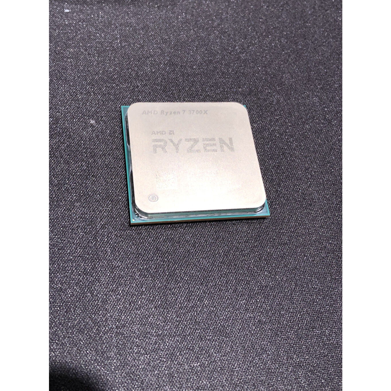 AMD Ryzen 7 3700X CPU 中古 AMD Ryzen 7 3700X CPU 3.6GHz 8Core/16 Thread AM4 3.6Ghz/4.4