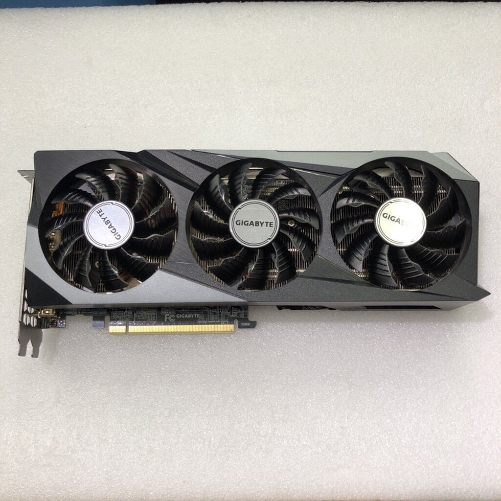 中古 GIGABYTE GV-N3070GAMING OC-8GD Rev2.0（RTX3070 8GB