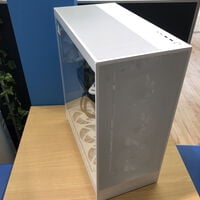 中古  自作パソコン(Ryzen 7 9850X3D/32GB/SSD512GB/RX9070XT/W11H) 4720002767 