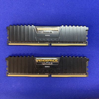 【横浜駅前店】中古  16GB 2枚組(合計32GB) PC4-25600/DDR4-3200 デスクトップ用 190913 