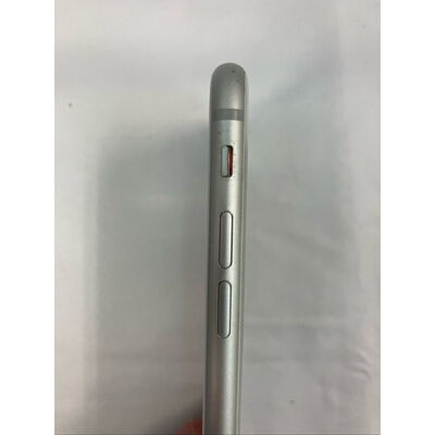 【仙台店】中古  【SIMロック解除済み】【docomo】 iPhone8 64GB (シルバー)  MQ792J/A 155215 