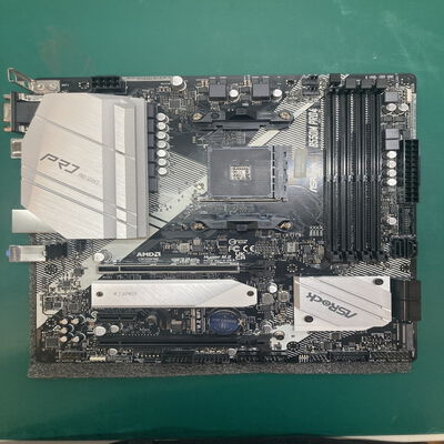 【浦添城間店(沖縄)】中古  ASRock B550M Pro4 (B550 AM4 mATX DDR4) 142938 