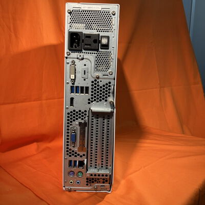 【なんば店】中古  Fujitsu ESPRIMO D588/TW 