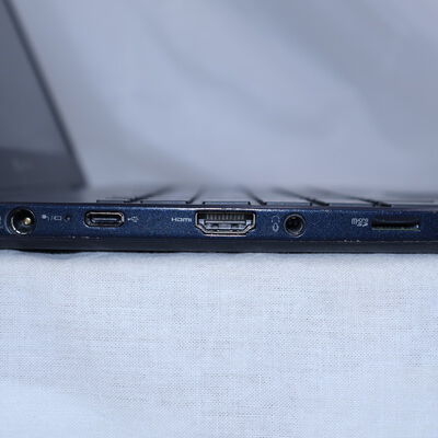 【通販センター】中古  【ジャンク品/保証無/返品質問不可】Dynabook dynabook G83/FP A6G7FPF2D511(Intel Core i5 10210U/8GB/SSD256GB/なし/オンボード/13.3/1920x1080/Wi-Fi/OSなし) 185245 