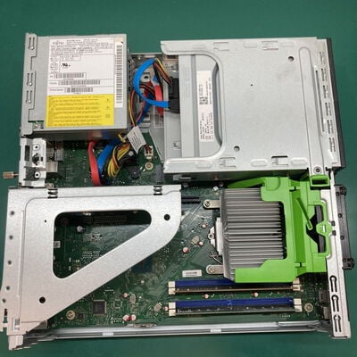 【浦添城間店(沖縄)】中古  FUJITSU ESPRIMO D588/CX(i5 9400/16GB/HDD500GB/W11P) 4780001132 