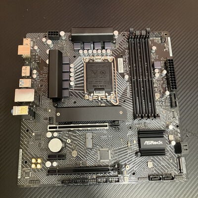 【富士青葉店】中古  ASRock B760M PG Lightning/D4(B760 1700 mATX DDR4) 5070001166 