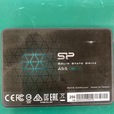 【神戸・三宮店】中古  各社 2.5インチ SSD 256GB SATA 124394 