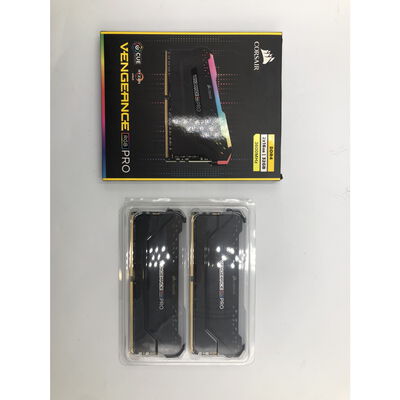 【水戸赤塚店】中古  CMW32GX4M2Z3600C18 [DDR4 PC4-28800 16GB 2枚組] 4680003950 
