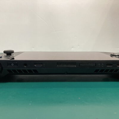 【富山本郷店】中古  ASUS ROG Ally X(2024) RC72LA-Z1E24G1T (Ryzen Z1 Extreme/24GB/SSD1TB/WLAN/7FHD/W11H64) 4760001548 