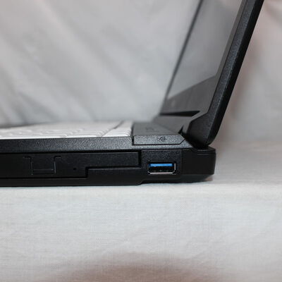 【通販センター】中古  FUJITSU LIFEBOOK A5511/G(Intel Core i5 1145G7 2.60GHz/16GB DDR4/SSD256GB/MULTI/オンボード/15.6/1920x1080/GbE/Wi-Fi/WEBCAM/W11H/VBT) 196511 