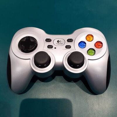 【鹿児島店】中古  Logicool F710 4700000826 