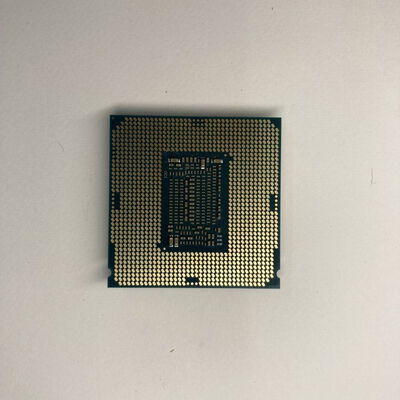 【博多店】中古  INTEL Core i7 8700K (1151/3.70GHz/12M/C6/T12) 136197 