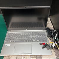 中古  HP Laptop 15-fc0003AU (AMD Ryzen 5 7530U 2.0GHz/16GB/SSD512GB/-/オンボード/15.6/1920x1080/Wi-Fi/WEBCAM/W11H64) 180720【2/26値下げ!】 