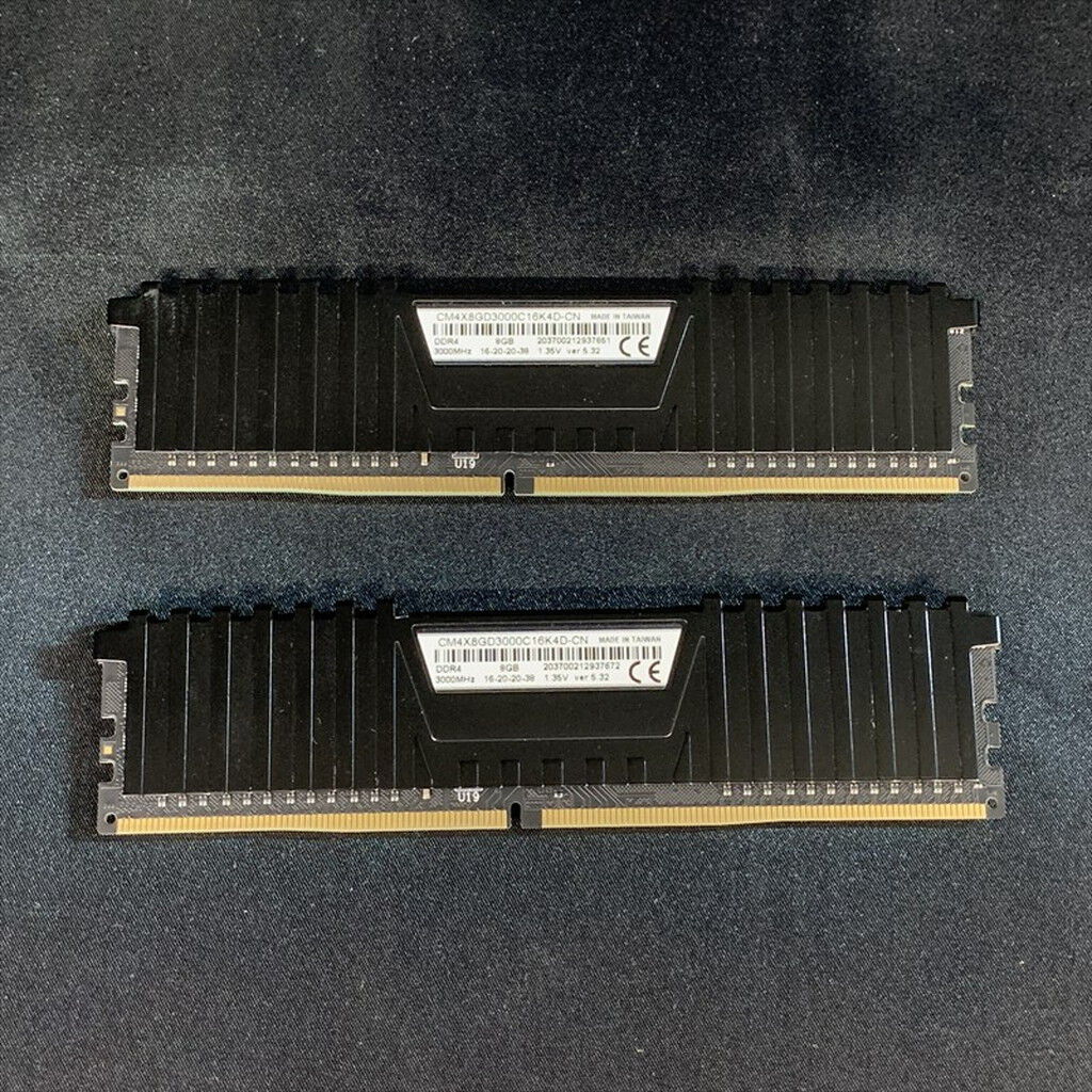 中古 8GB 2枚組(合計16GB) PC4-24000/DDR4-3000 デスクトップ用 190924