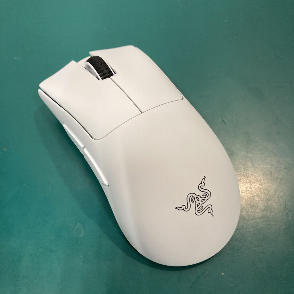 中古 Razer DeathAdder V3 Pro White(RZ01-04630200-R3A1) 4760001229