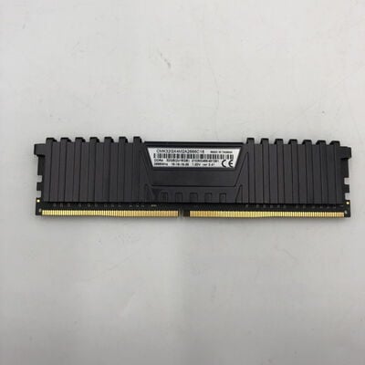【福井日之出店】中古  PC4-21300 8GB デスクトップ用(DDR4-2666) 126165 