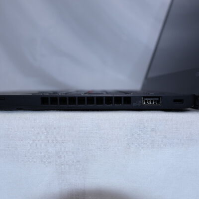 【通販センター】中古  【ジャンク品/保証無/返品質問不可】Lenovo ThinkPad X280 20KESEL500(Intel Core i5 8250U/16GB/SSD256GB/なし/オンボード/12.5/1366x768/Wi-Fi/W11H64 MAR) 185935 