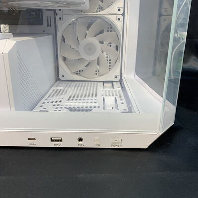【横浜駅前店】中古  STORM PC ゲーミングミドルタワーPC (Intel Core i7 14700KF /32GB/SSD2TB/RTX4080 SUPER/W11H/有線LAN◯無線LAN◯) 3400008920 