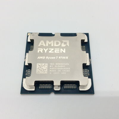 【浜松店】中古  AMD Ryzen 7 9700X (AM5/3.8GHz/40M/C8/T16/65W) 169022 