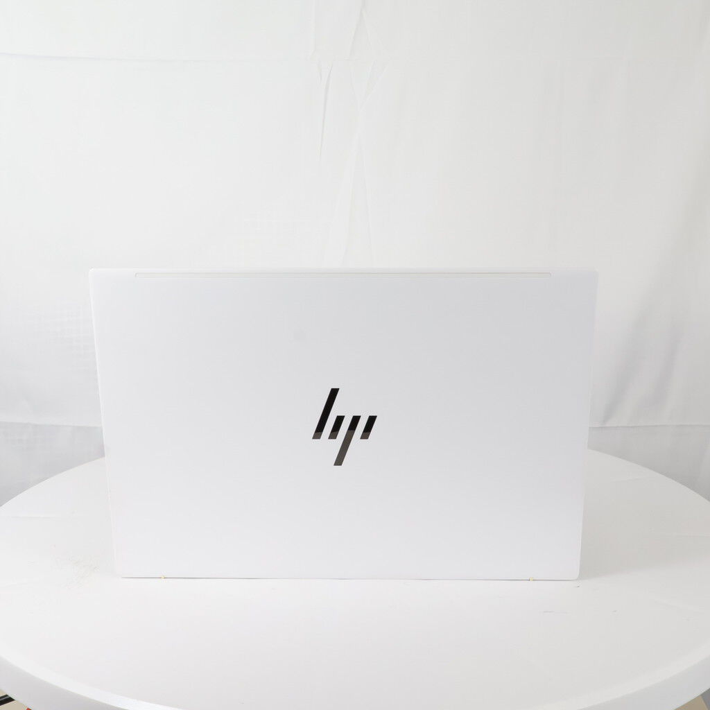 中古 HP Pavilion Aero Laptop 13-be2010AU (Ryzen 7 7735U/16GB/オン