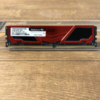 【姫路店】中古  PC4-25600 16GB デスクトップ用_ 184900 