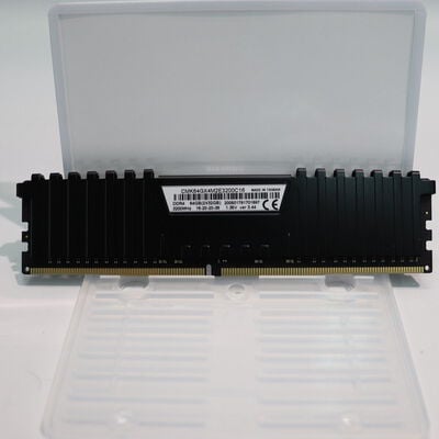 【札幌店】中古  PC4-25600 32GB デスクトップ用(DDR4-3200) 143224 