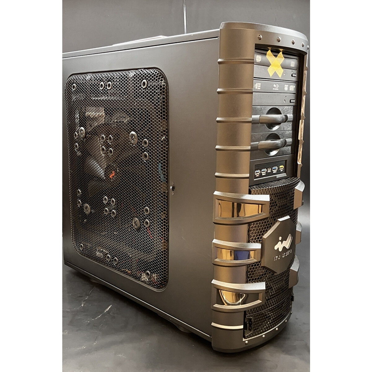 中古 自作PC(Ryzen 5 3600X/16GB/SSD256GB+256GB+128GB/HDD4TB