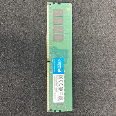 【博多店】中古  PC4-21300 16GB デスクトップ用(DDR4-2666) 135638 