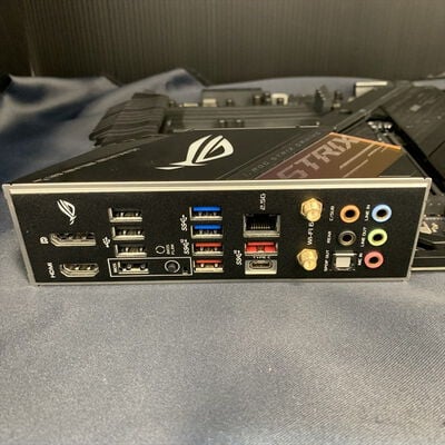 【横浜駅前店】中古  ASUS ROG STRIX Z490-E GAMING (Z490 1200 ATX DDR4) 142599 