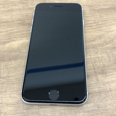 【宇都宮鶴田店】中古  【SIMロック解除済み】【au】Apple iPhoneSE 4.7インチ (第2世代/2020) 64GB (ホワイト) MHGQ3J/A 新パッケージ版 155748 