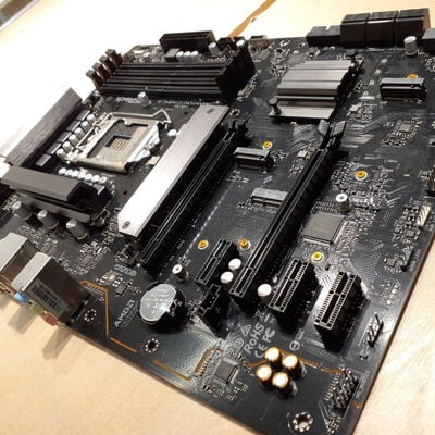 【鹿児島店】中古  ASRock H570 Phantom Gaming 4(H570 1200 ATX DDR4) 144866 