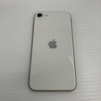 中古  【docomo版SIMフリー】Apple iPhoneSE 4.7インチ (第3世代) 64GB (スターライト) MMYD3J/A 154834 