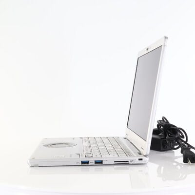 【秋葉原本店】中古  Panasonic CF-QV9U30VS(i5-10310U/16GB/SSD256GB/W10P) 3410015185 