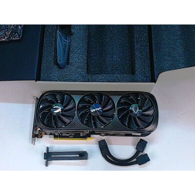 【前橋ｲﾝﾀｰｱｶﾏﾙ店】中古  ZOTAC GAMING GeForce RTX 4070 Ti SUPER Trinity Black Edition 16GB GDDR6X 4540001461 