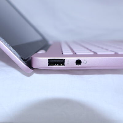 【通販センター】中古  HP OmniBook 7 14-fr0000 シリーズ 14-fr0001TU(Intel Core Ultra 7 255U/16GB DDR5 (PC5)/SSD1TB/なし/オンボード/14/1920x1200/Wi-Fi/W11H64 MAR) 201743 