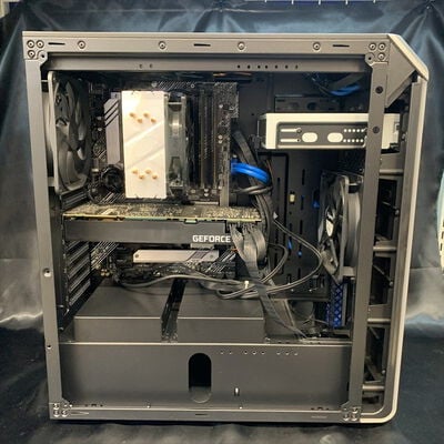 【横浜駅前店】中古  THIRDWAVE  XA7C-R70S (Intel Core i7 10700 /16GB/SSD//RTX2070 SUPER/OS無し/有線LAN◯無線LAN?) 3400009185 