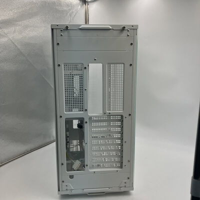 【なんば店】中古  DEEPCOOL CH780 WH(E-ATX ｶﾞﾗｽ) 3280022137 