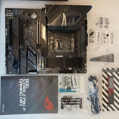 【京都店】中古  ASUS ROG STRIX Z790-F GAMING WIFI (Z790 1700 ATX DDR5) 175321 
