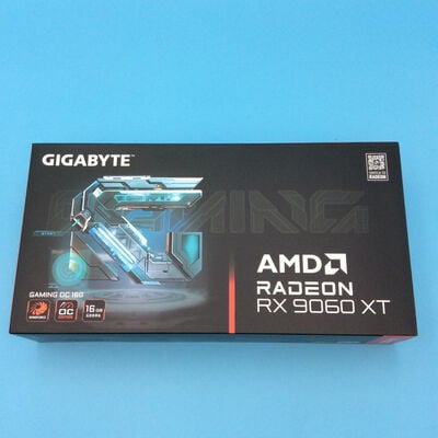 【秋葉原本店】中古  GIGABYTE GV-R9060XTGAMING OC-16GD (RX9060XT 16G) 179900 
