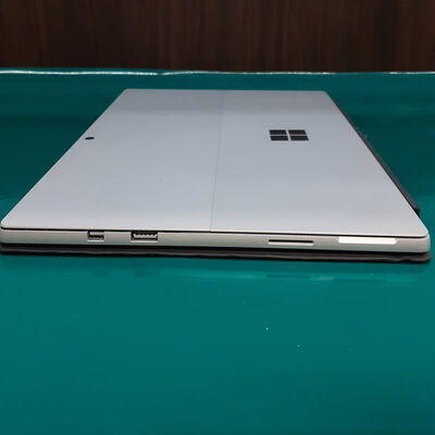 【鹿児島店】中古  Suｒfece　Ｐｒｏ6(i5-8350U/8GB/SSD128GB/W11P) 4700001126 