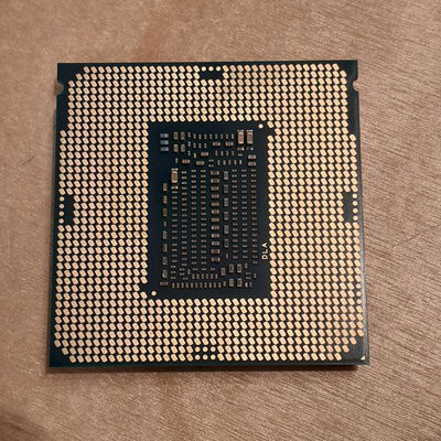 【鹿児島店】中古  INTEL Core i7 9700K (1151/3.60GHz/12M/C8/T8) 138481 