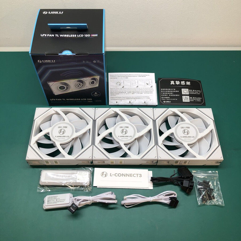 中古 Lian Li UNI FAN TL 120 LCD WIRELESS WT 3Pack UF-TL120-LCD-WLS