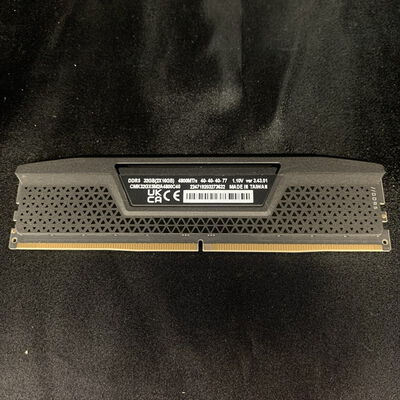 【横浜駅前店】中古  PC5-38400 16GB デスクトップ用(DDR5-4800) 149151 
