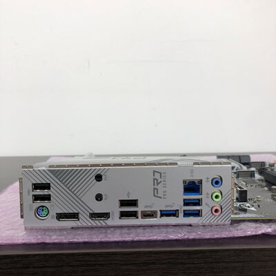 【長野稲里店】中古  ASRock Z790 Pro RS (Z790 1700 ATX DDR5) 152756 