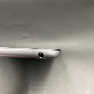 【熊本浜線店】中古  Apple iPad 10.2インチ (第8世代/2020) Wi-Fi 32GB スペースグレイ MYL92J/A 143620 