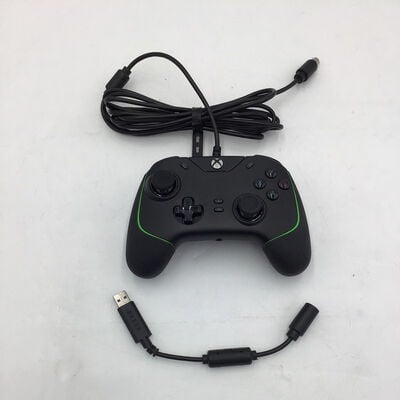 【白山FM松任店】中古  Razer Wolverine V2 (RZ06-03560100-R3M1) 4950002705 