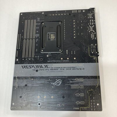 【神戸・三宮店】中古  ASUS ROG STRIX B550-F GAMING (B550 AM4 ATX DDR4) 142907 