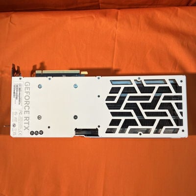 【なんば店】中古  Palit NED47TST19T2-1043W GamingPro White OC (RTX4070Ti SUPER 16GB) 164255 